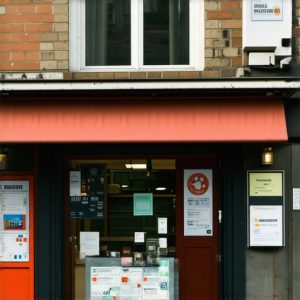 6 Ways to Steal Google Maps Customers from Big Chains in 2026